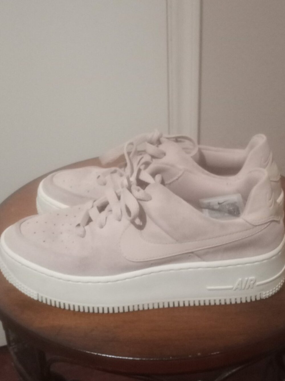 Nike Shoes Women's Size 7 Pink Suede Air Force 1 Pink Low AR5339-201 - Picture 9 of 14